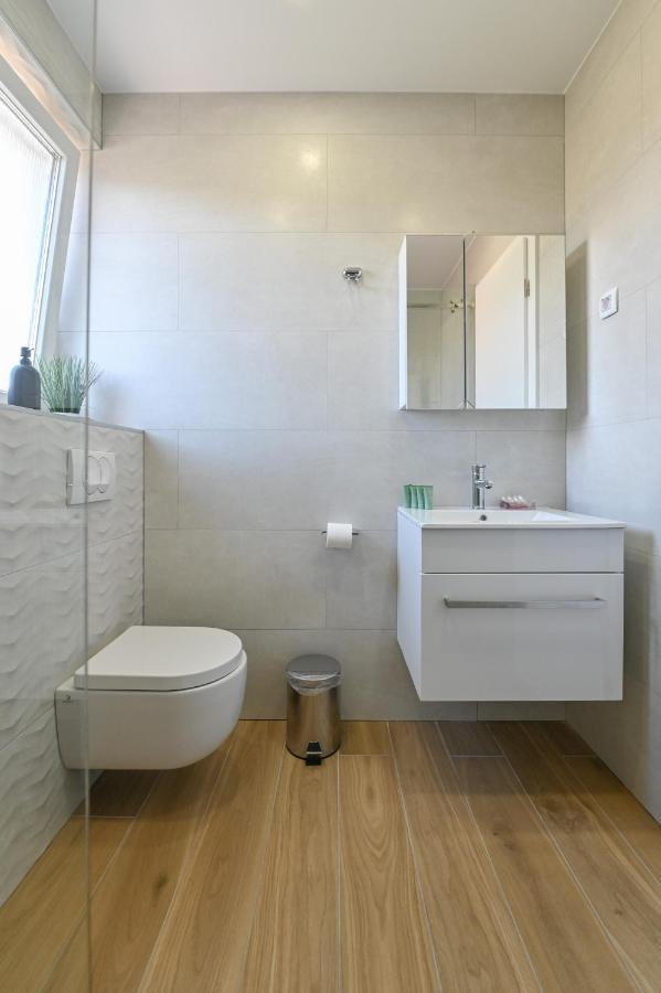 Pansion Comfort Lepar Novalja Exterior foto