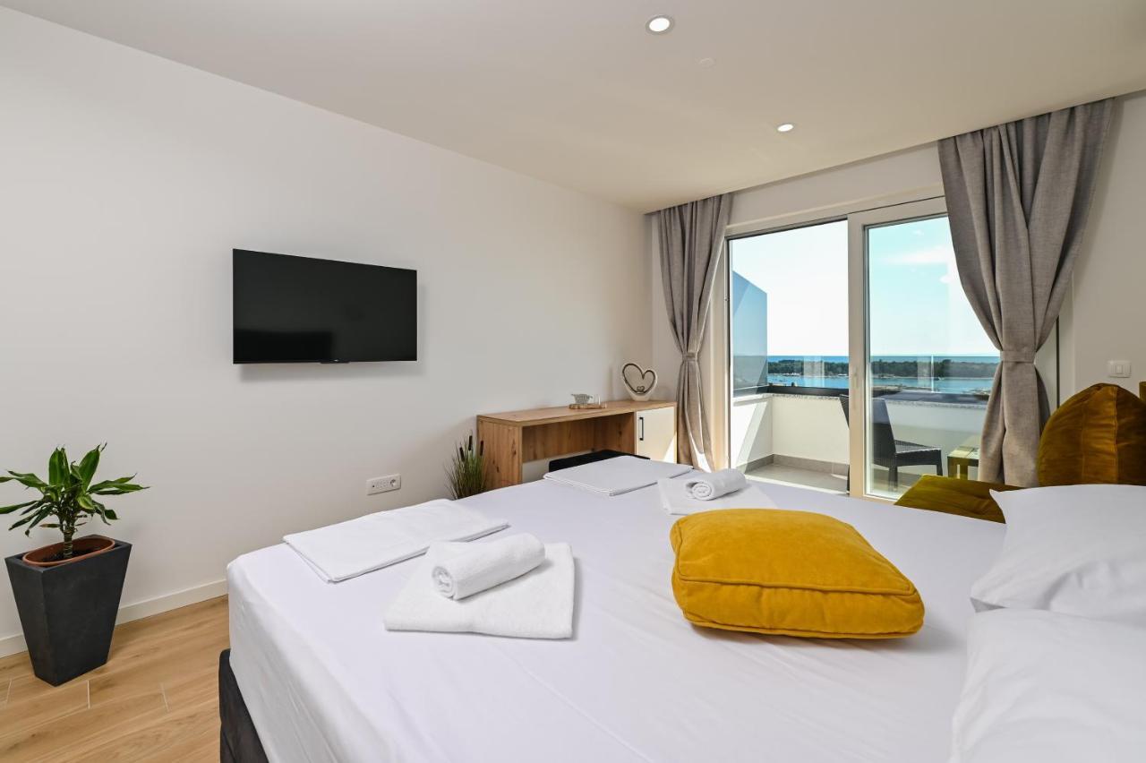 Pansion Comfort Lepar Novalja Exterior foto